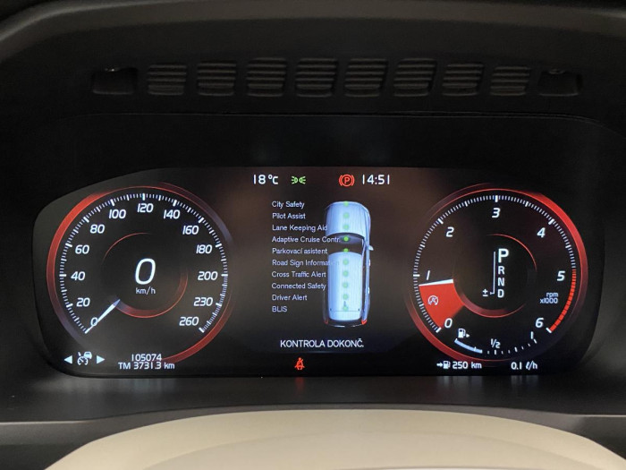Volvo XC90 D5 AWD INSCRIPTION REZERVACE 2.0 d
