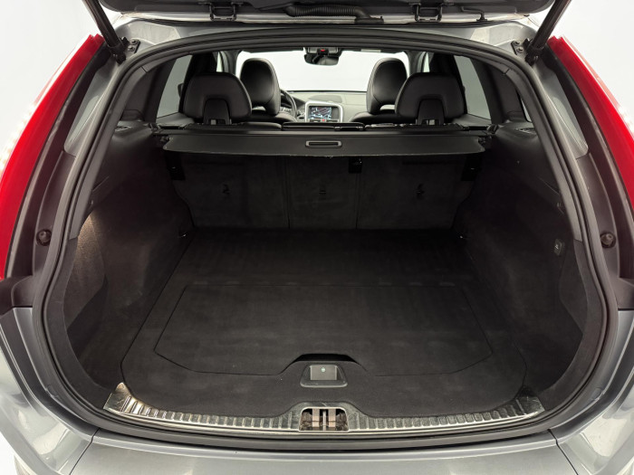Volvo XC60 D4 AWD INSCRIPTION AUT 2.4 d