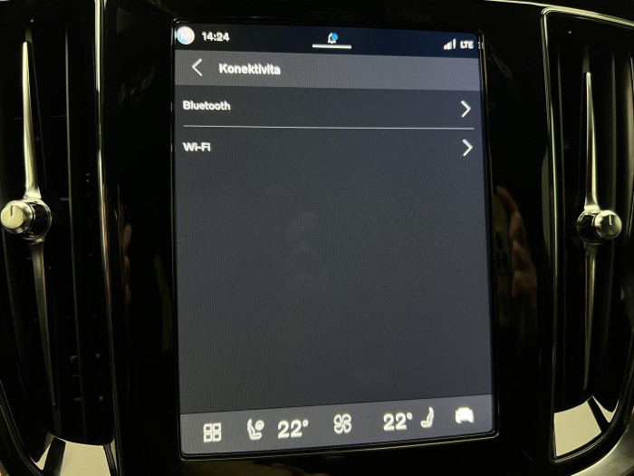 Volvo V60 B4 DARK PLUS