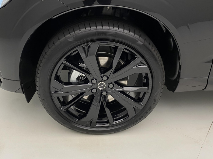 Volvo XC60 B5 AWD AUT PLUS BLACK EDITION