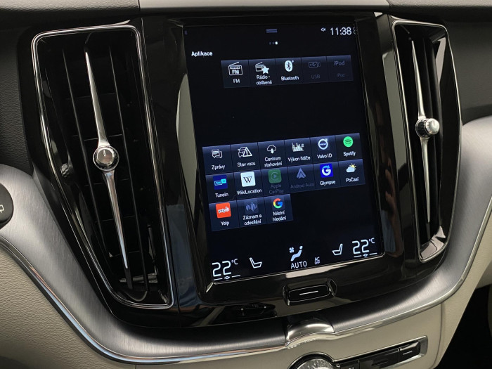 Volvo XC60 T5 AWD MOMENTUM AUT CZ 2.0 Momentum