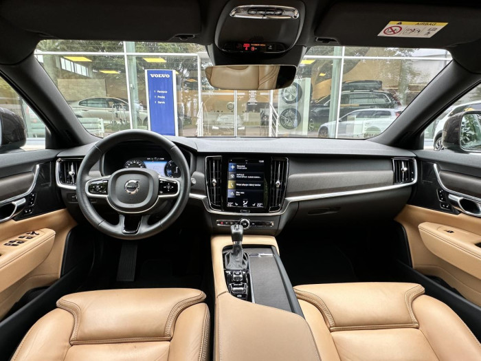 Volvo V90 CROSS COUNTRY D5 AWD REZERVACE 2.0 d