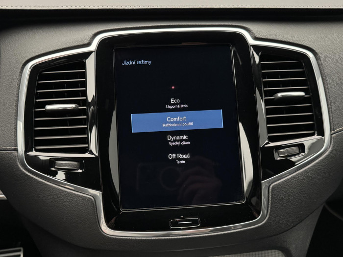 Volvo XC90 B5 AWD R-DESIGN AUT CZ