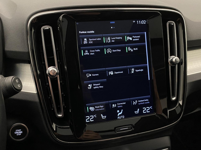 Volvo XC40 T5 AWD MOMENTUM AUT CZ 1.maj 2.0 Momentum
