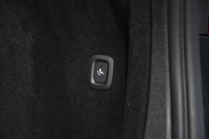 Volvo V60 D4 INSCRIPTION AUT REZERVACE 2.0 d
