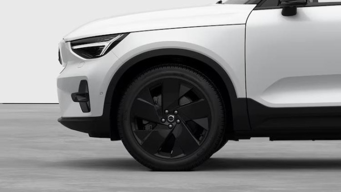 Volvo EX40 PURE ELECTRIC TWIN MOTOR ULTRA