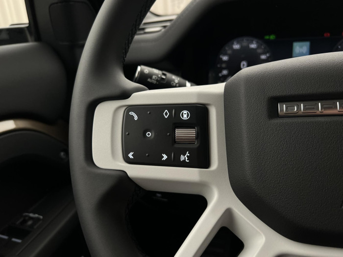 Land Rover Defender 110 D200 S AWD Aut 3.0 d