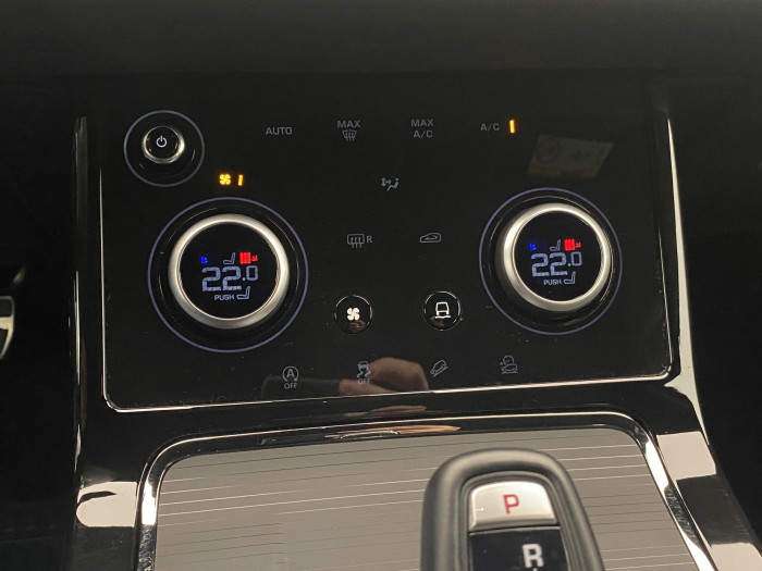 Land Rover Range Rover Evoque P200 R-DYNAMIC REZERVACE 2.0 Dynamic