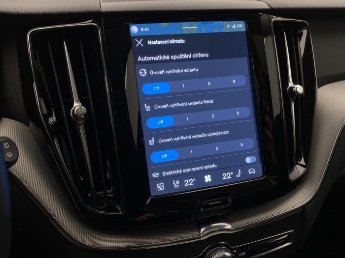 Volvo XC60 T6 AWD PLUG-IN DARK PLUS CZ