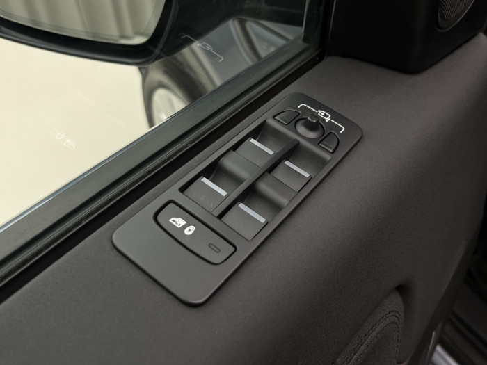 Land Rover Discovery Sport 2.0 TD4 AWD AUT CZ 2.0 TD