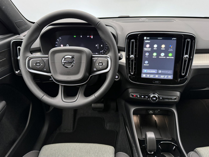 Volvo XC40 B3 AUT DARK PLUS