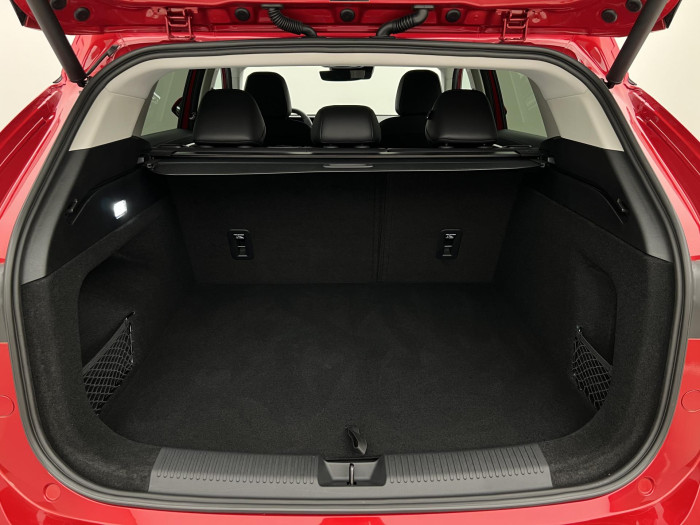 MG HS 1.5 TGI EXCLUSIVE AUT CZ 1.maj 1.5 Exclusive