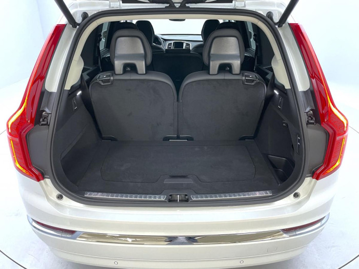 Volvo XC90 B5 AWD AUT BRIGHT PLUS 7-míst