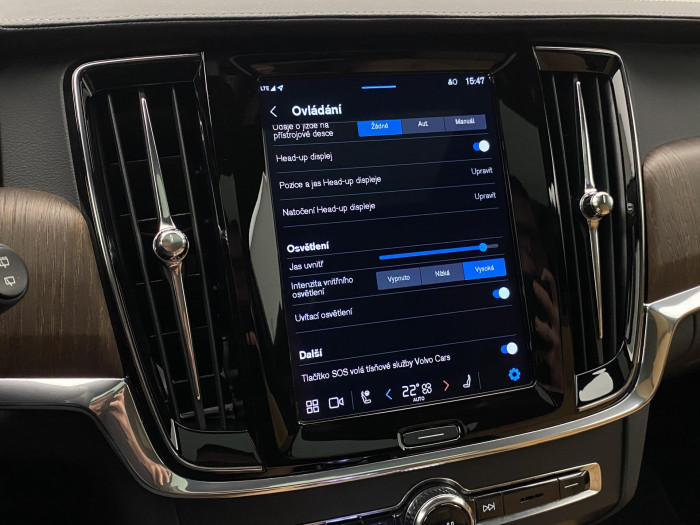 Volvo V90 CC B4 AWD ULTIMATE AUT CZ 2.0 CC CC