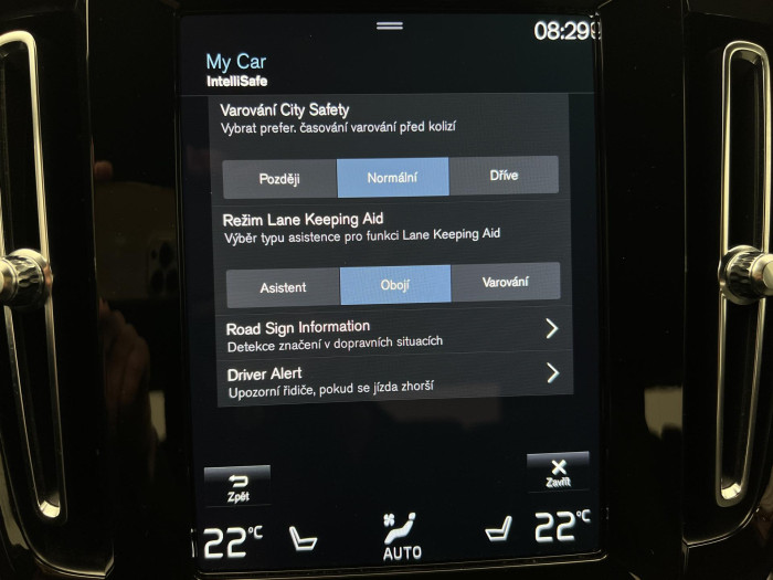Volvo XC40 T2 MOMENTUM 1.maj. 1.5 Momentum
