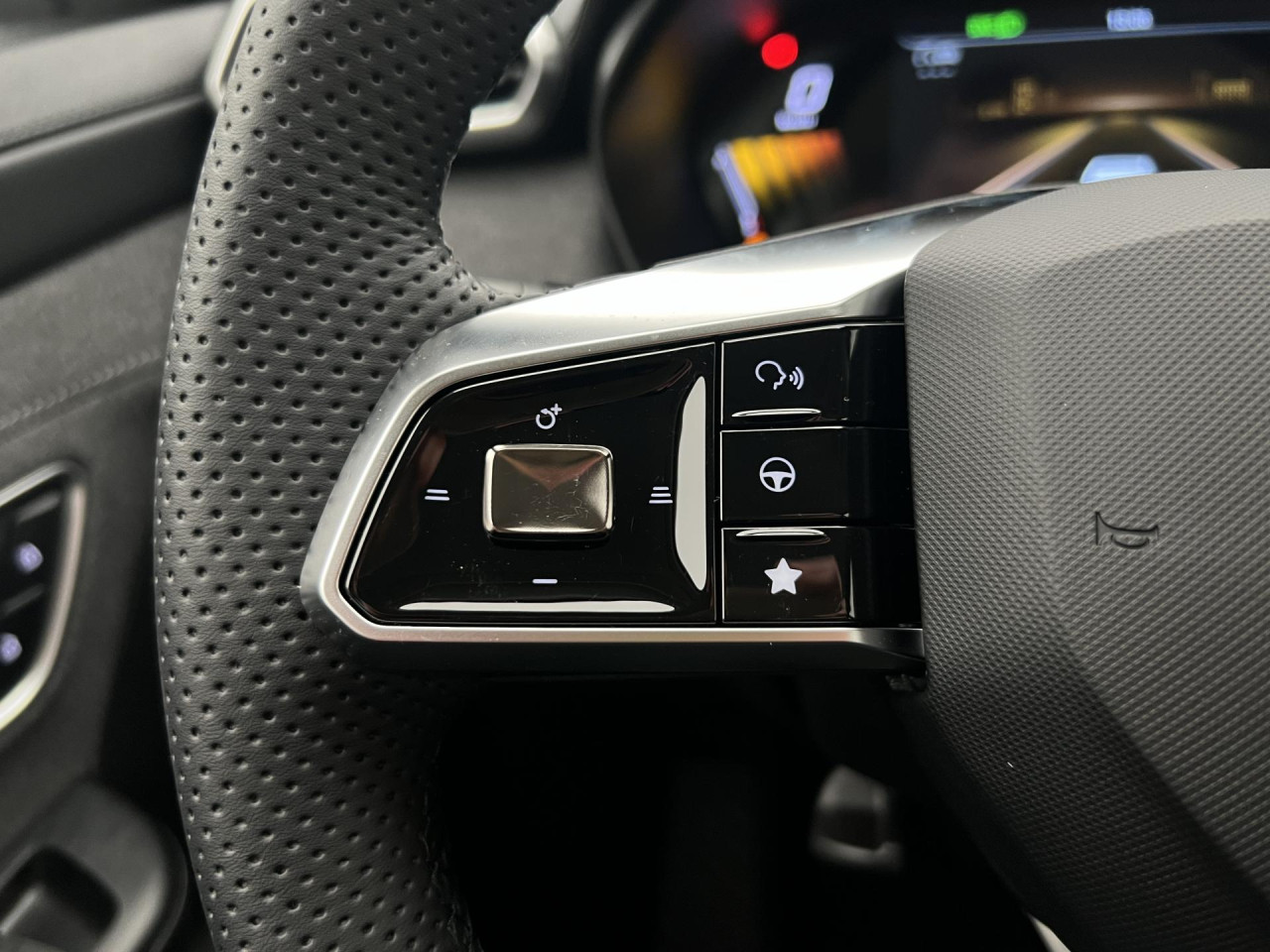 MG ZS EMOTION Hybrid+ AUT