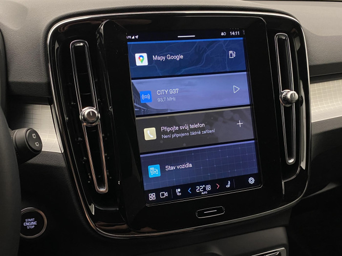 Volvo XC40 B4 DARK PLUS AUT CZ