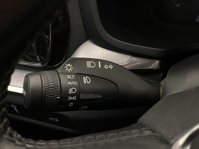 Volvo V60 D3 MOMENTUM AUT REZERVACE 2.0 d Momentum