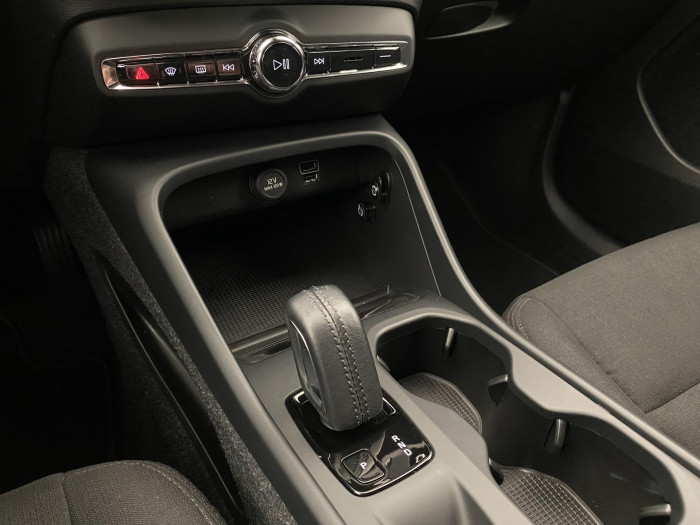 Volvo XC40 T2 MOMENTUM AUT CZ 1.5 Momentum