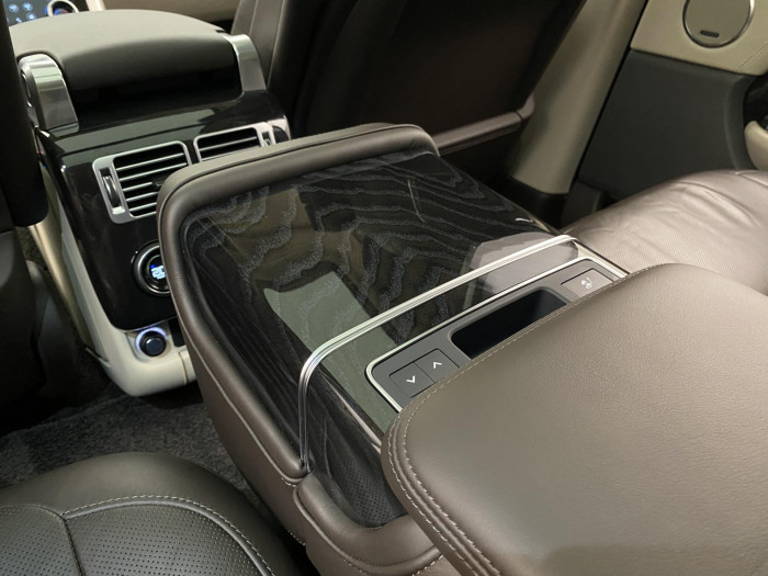 Land Rover Range Rover P525 AUTOBIOGRAPHY REZERVACE