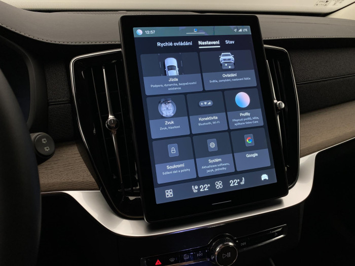 Volvo XC90 B5 AWD BRIGHT PLUS AUT CZ 7m