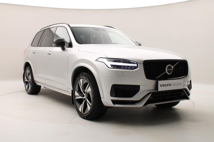 Volvo XC90 T8 AWD R-DESIGN REZERVACE