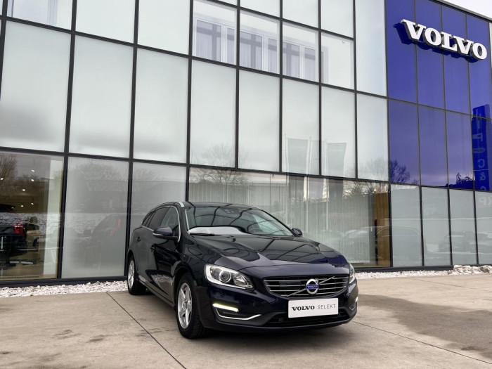 Volvo V60 D2 SUMMUM Aut 1.maj. 2.0 d Summum