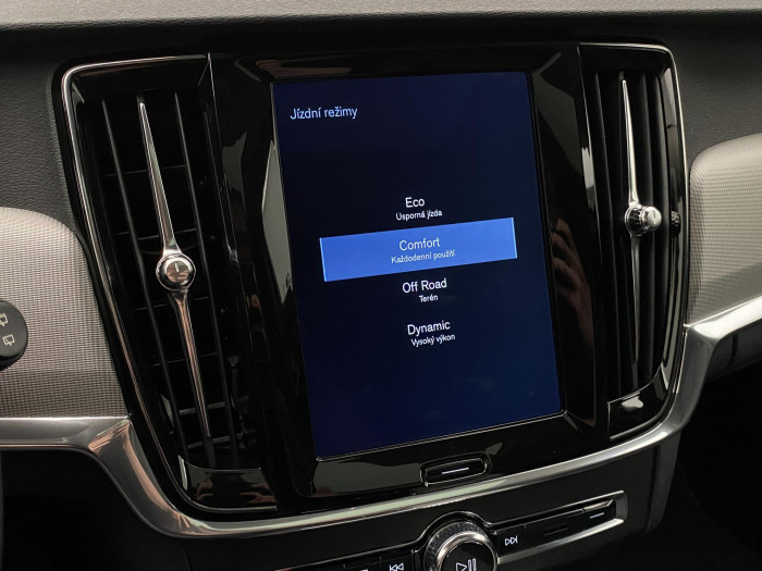 Volvo V90 CC T6 AWD PRO AUT CZ 2.0 CC CC