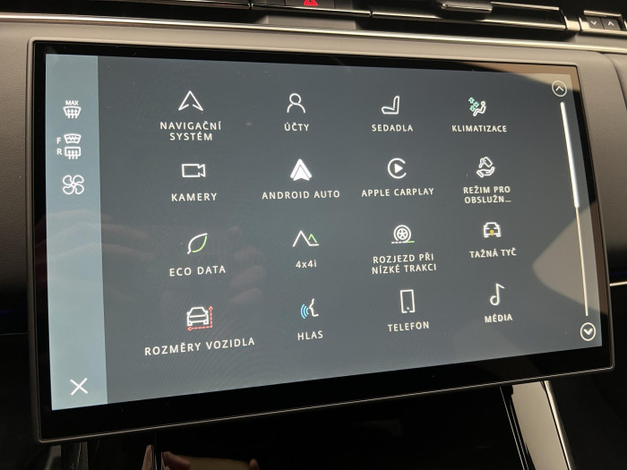 Land Rover Range Rover Sport P550e AUTOBIOGRAPHY REZERVACE