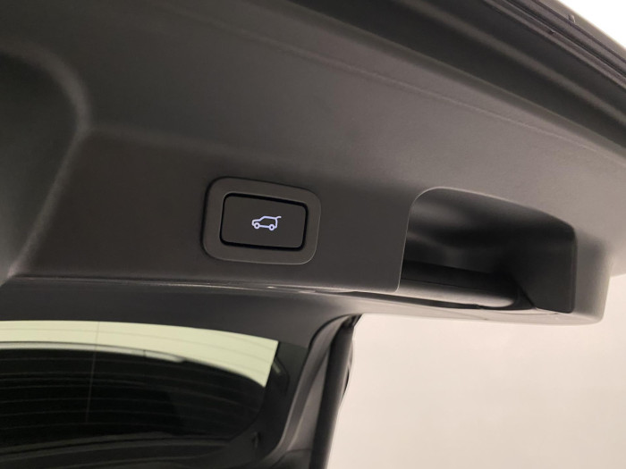 Jaguar F-Pace 20d R-SPORT AWD REZERVACE 2.0 d Sport