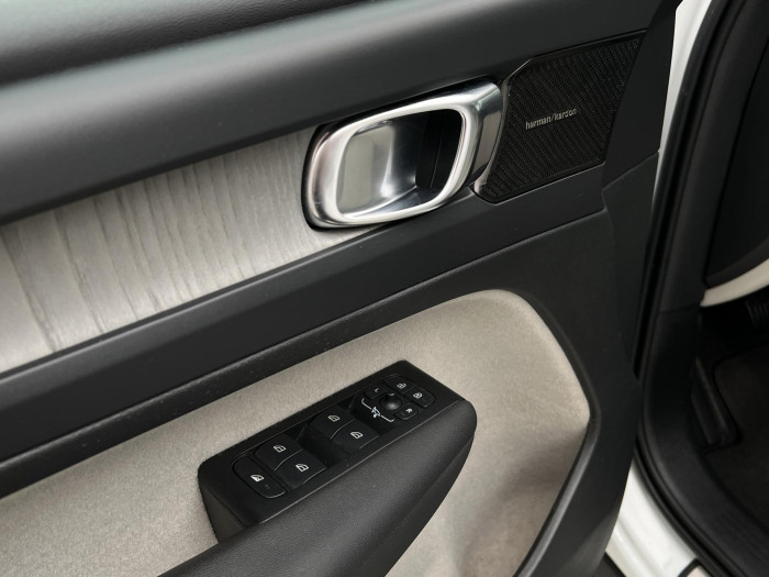 Volvo XC40 T3 INSCRIPTION 1.maj.