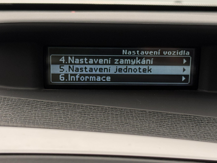 Volvo XC60 D5 AWD MOMENTUM AUT CZ 2.4 d Momentum