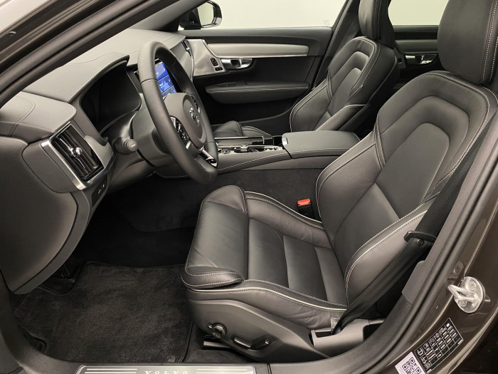 Volvo V90 T8 AWD RECHARGE DARK ULTRA