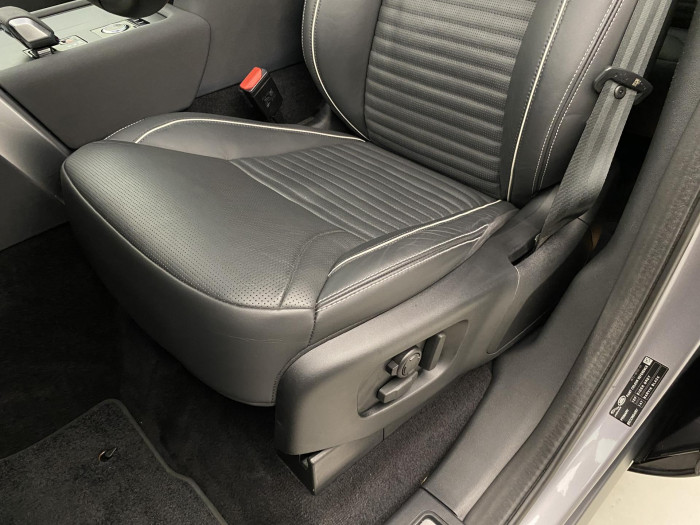 Land Rover Discovery D250 DYNAMIC SE AWD AUT 3.0 d Dynamic SE