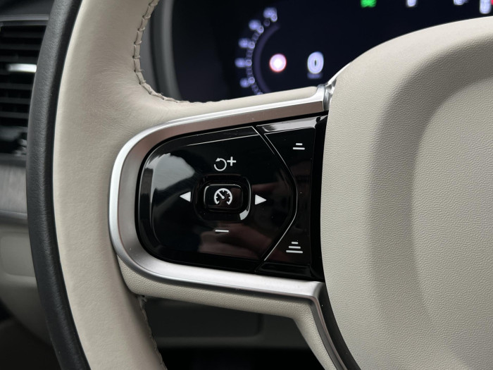 Volvo XC90 T8 AWD RECHARGE ULTRA BRIGHT