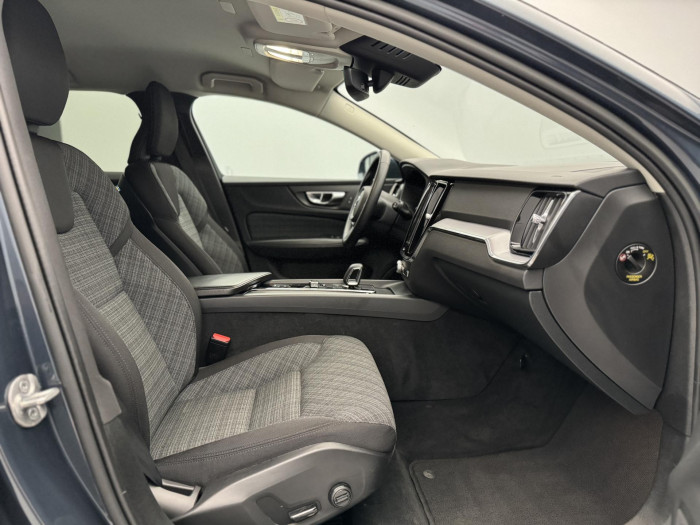 Volvo V60 CC B4 AWD PRO AUT 2.0 CC CC
