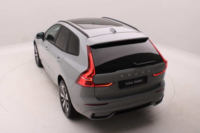 Volvo XC60 T6 AWD PLUG-IN DARK PLUS CZ