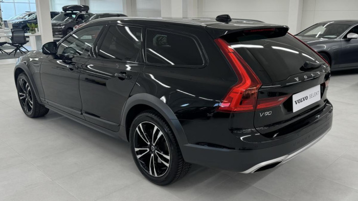 Volvo V90 CROSS COUNTRY T5 REZERVACE