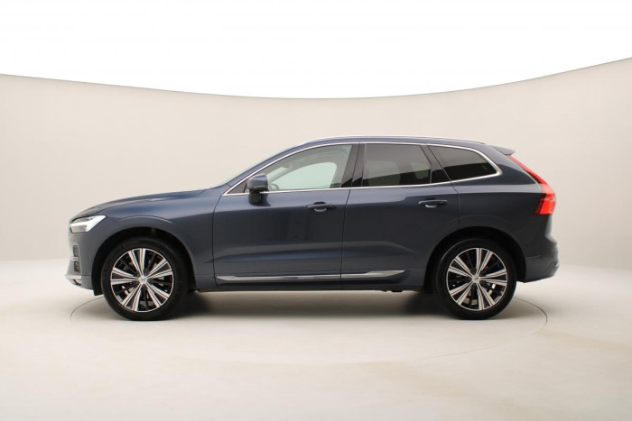 Volvo XC60 B4 AWD ULTIMATE AUT REZERVACE