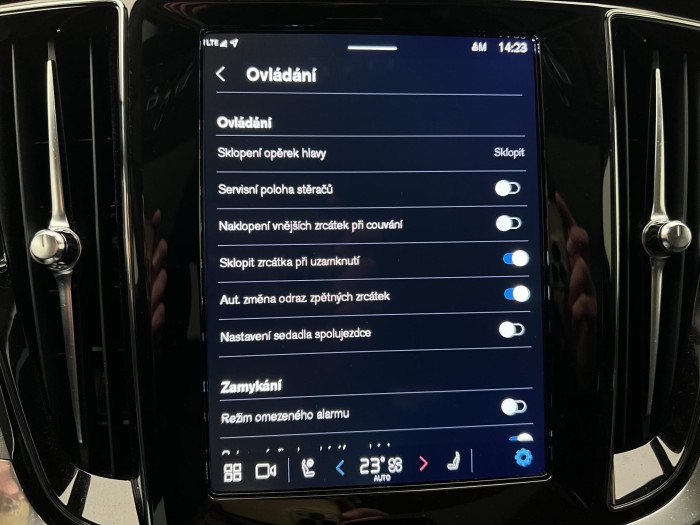 Volvo V60 T6 AWD RECHARGE ULTRA BRIGHT