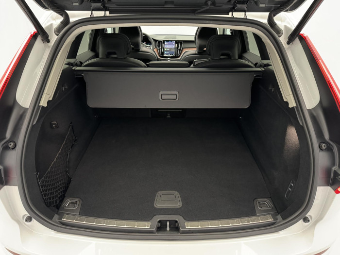 Volvo XC60 T8 AWD RECHARGE BRIGHT PLUS