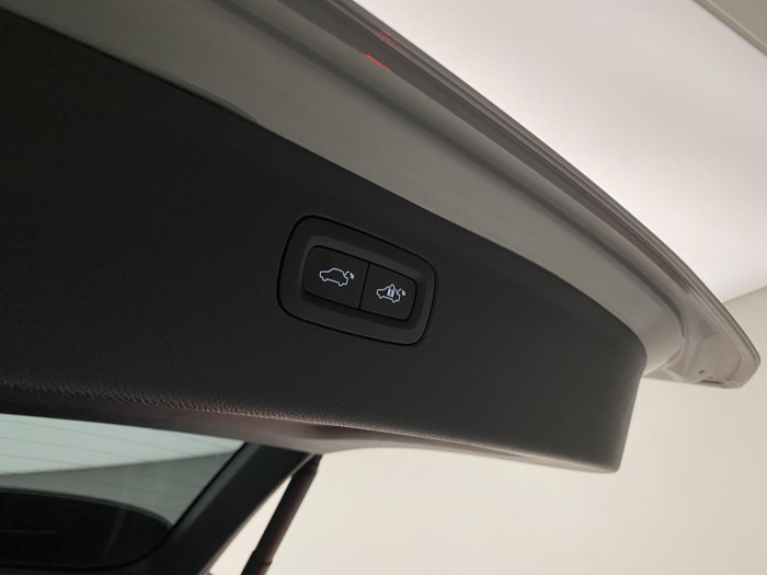 Volvo XC90 B5 AWD PLUS BRIGHT AUT CZ 7m