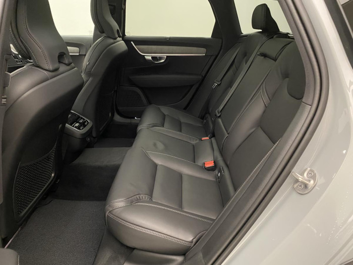 Volvo V90 B4 AWD CROSS COUNTRY ULTIMATE