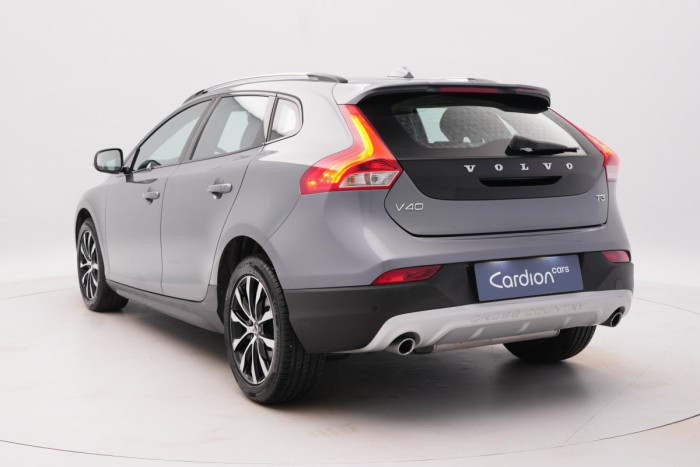 Volvo V40 CROSS COUNTRY T3 REZERVACE