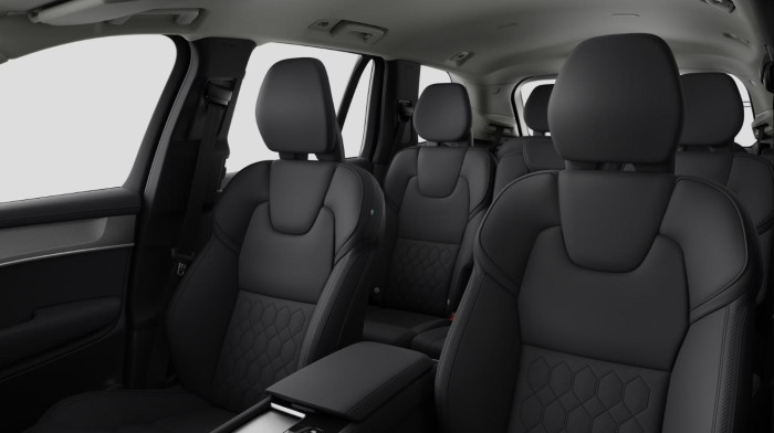 Volvo XC90 T8 AWD RECHARGE CORE 7míst AUT