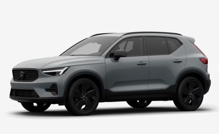 Volvo XC40 B3 AUT PLUS BLACK EDITION
