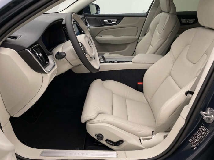 Volvo V60 B4 AUT BRIGHT PLUS