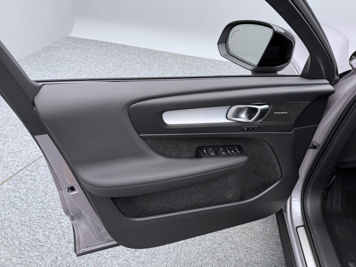 Volvo XC40 B4 AUT DARK PLUS