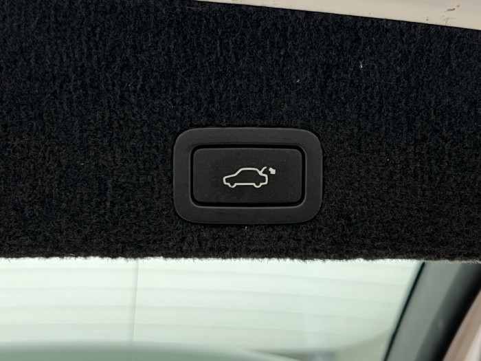 Volvo XC60 D5 AWD R-DESIGN AUT 2.4 d