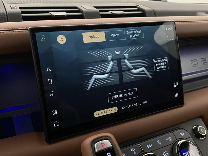 Land Rover Defender P635 OCTA AWD AUT